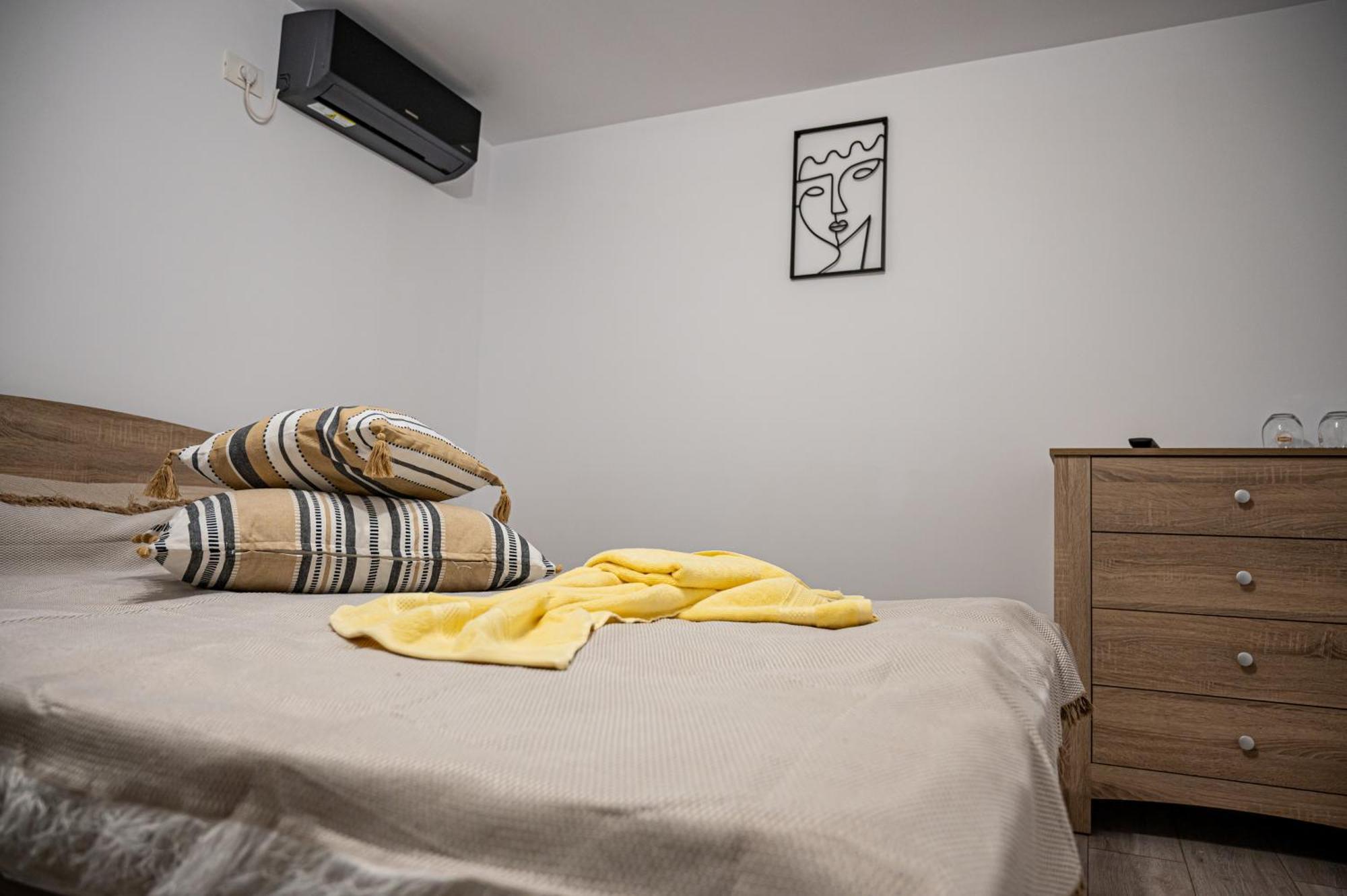 Casa La Dinamo Hotel Două Mai Екстериор снимка