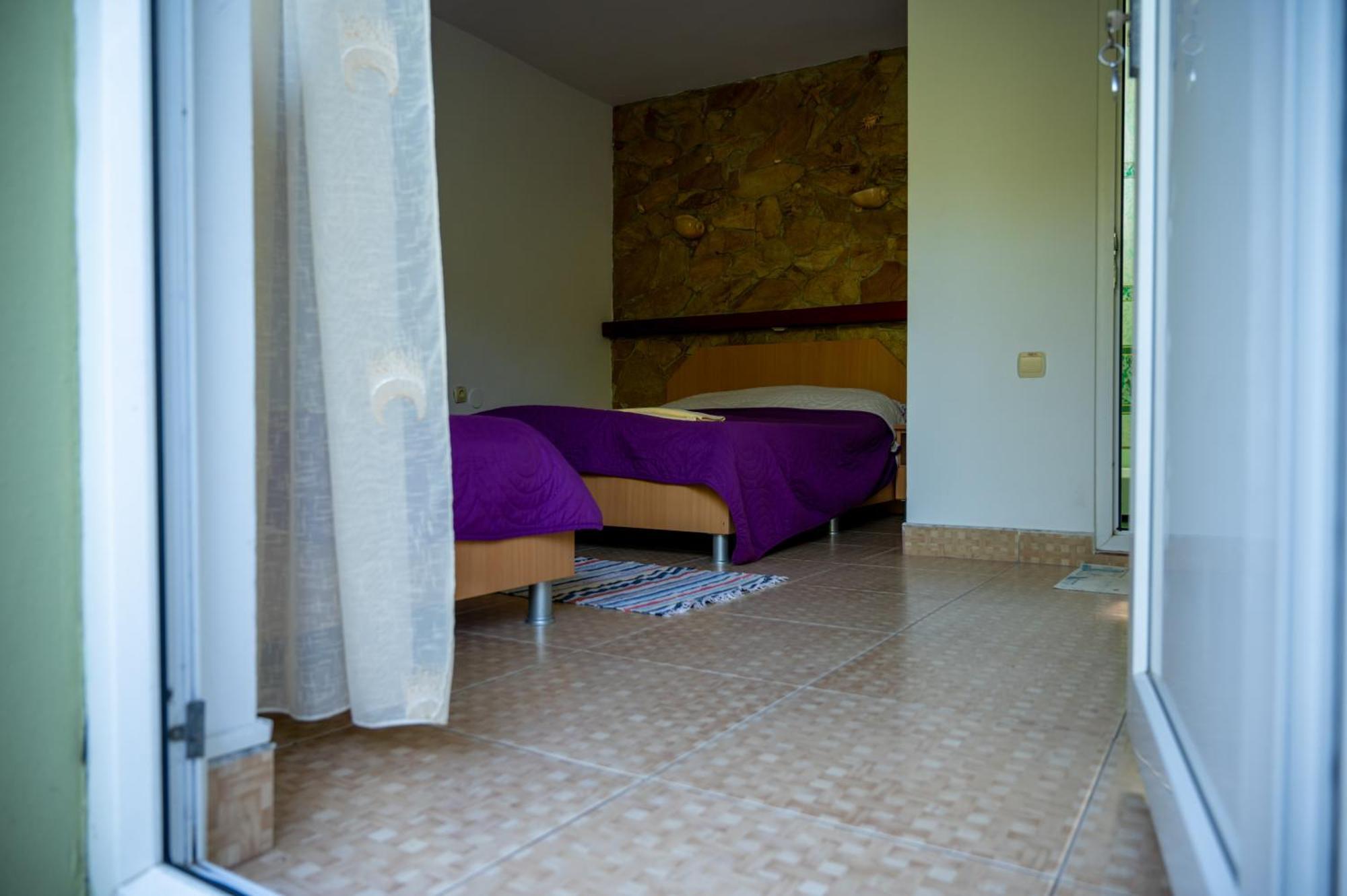 Casa La Dinamo Hotel Două Mai Екстериор снимка