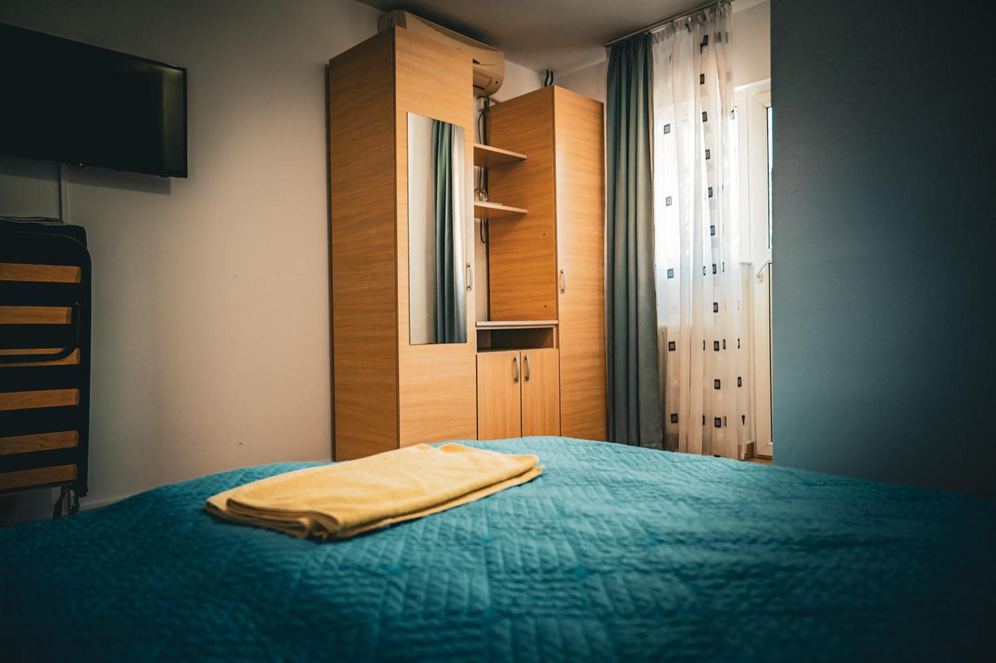 Casa La Dinamo Hotel Două Mai Екстериор снимка