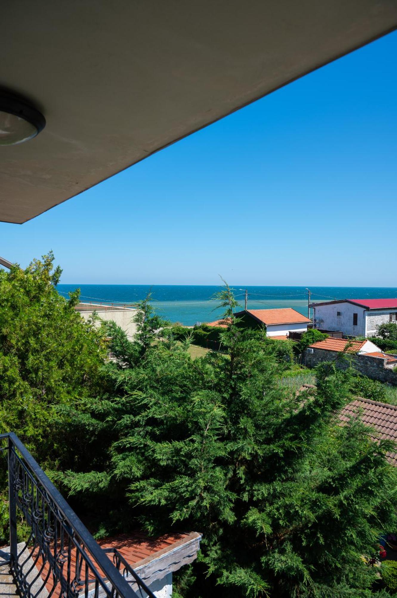 Casa La Dinamo Hotel Două Mai Екстериор снимка
