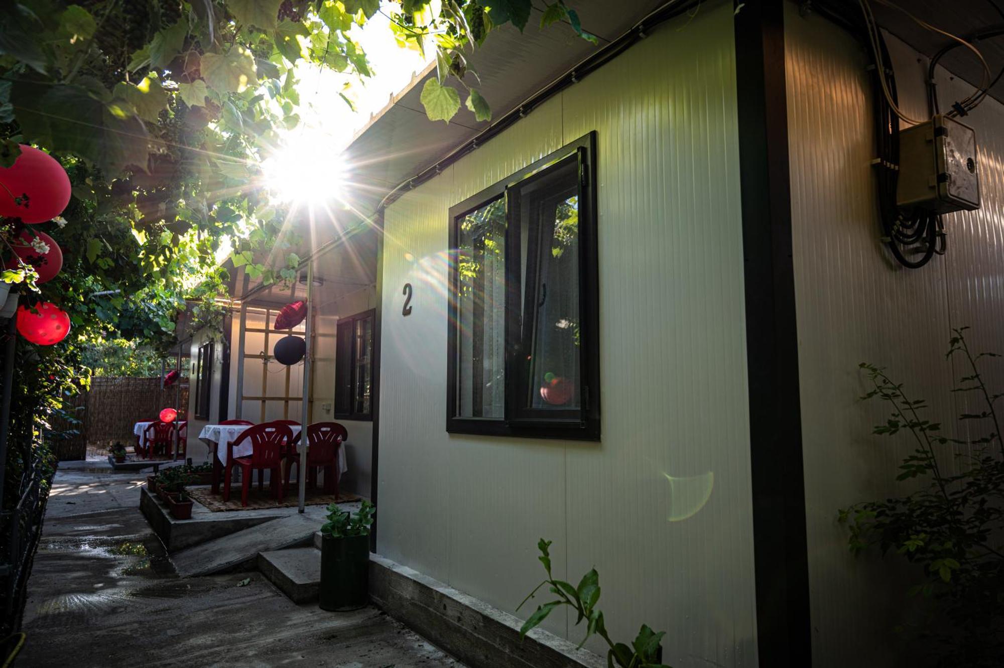 Casa La Dinamo Hotel Două Mai Екстериор снимка