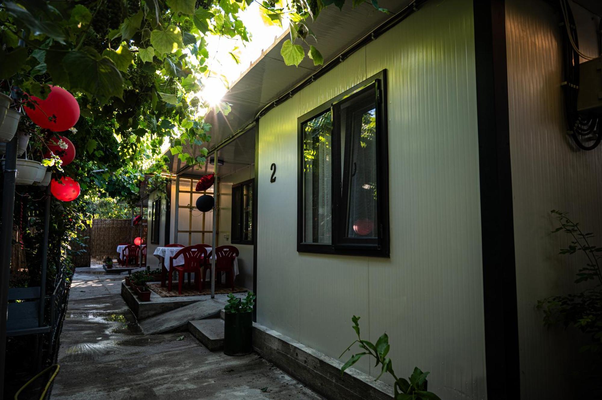 Casa La Dinamo Hotel Două Mai Екстериор снимка