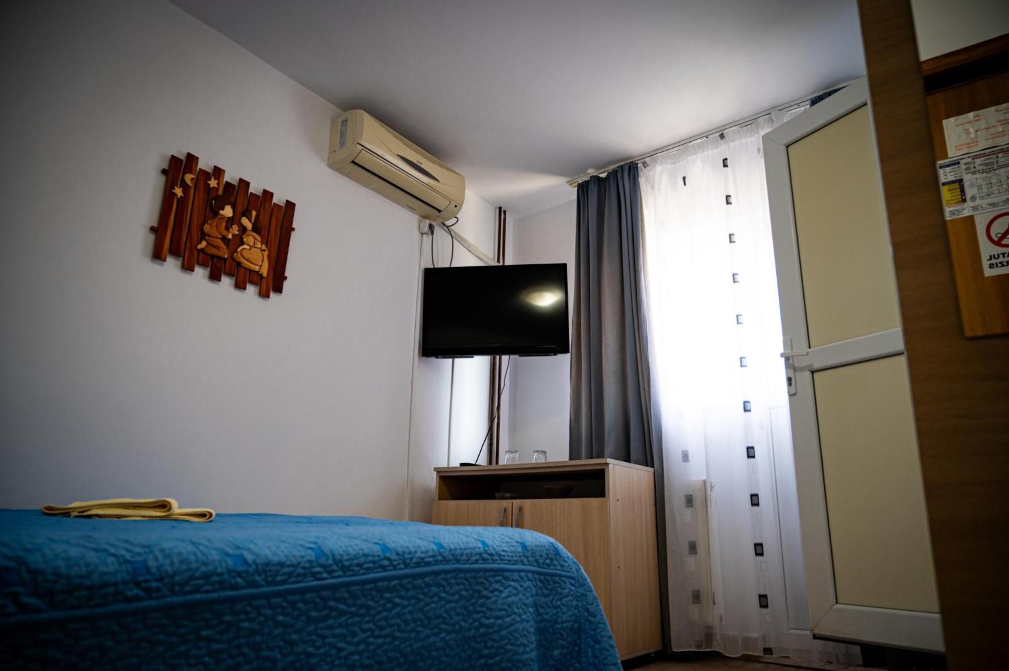 Casa La Dinamo Hotel Două Mai Екстериор снимка